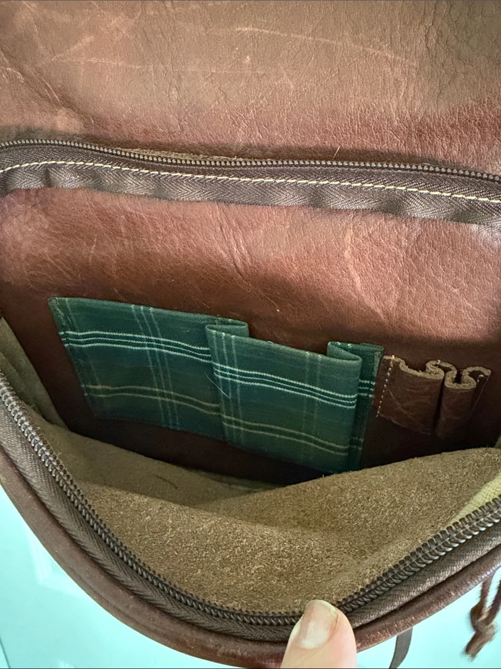 Duluth Trading Co Chestnut Brown Full-Grain Leather Backpack